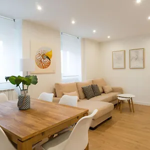 https://arrasate-center-iberorent-apartments.sansebastianhotels.net